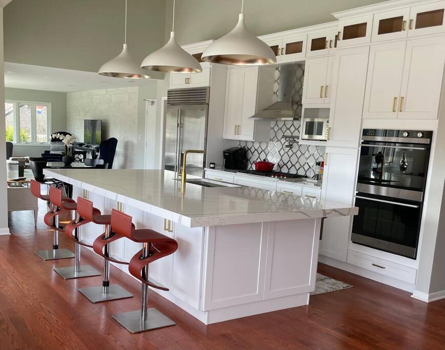 Вілла 2-Acre Highland Park Retreat With Heated Pool ~ 5* Екстер'єр фото