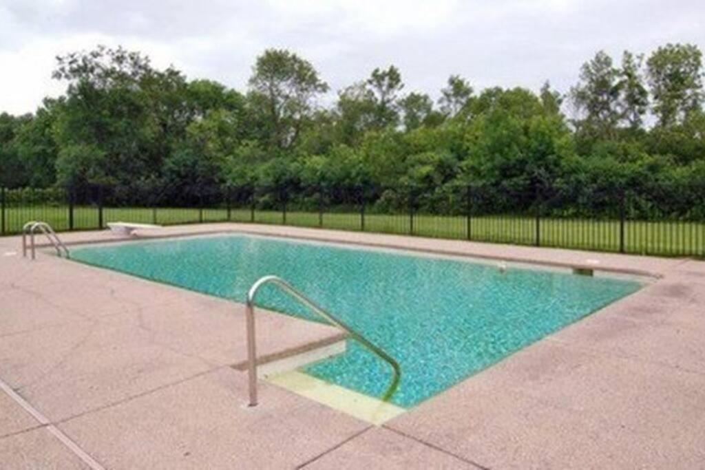 Вілла 2-Acre Highland Park Retreat With Heated Pool ~ 5* Екстер'єр фото